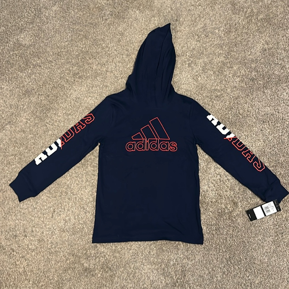 Adidas boys long sleeved hooded top Size 7 NWT